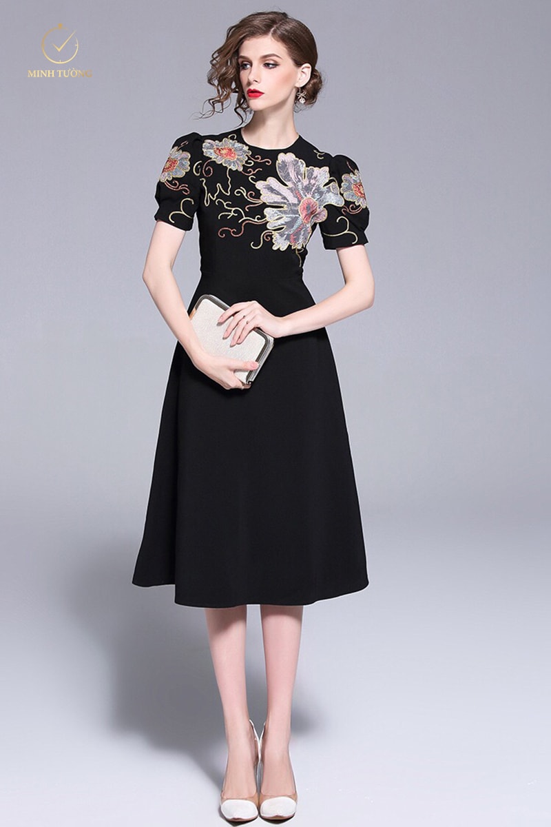 Món quà là một chiếc váy trong ngày sinh nhật