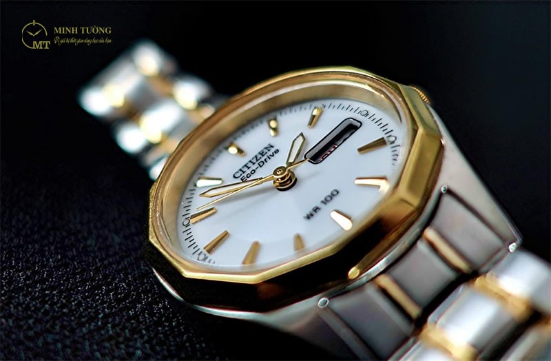 Đồng hồ citizen eco drive wr 10bar - Khả năng ngụp lặn hoàn hảo đến 100m