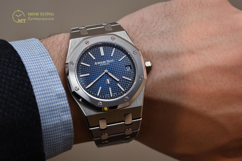 Chiếc đồng hồ Audemars Piguet Royal Oak Jumbo Extra Thin