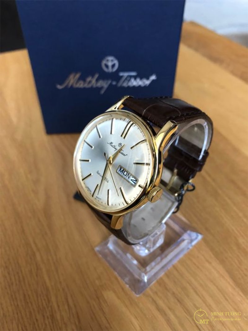 Phân biệt hàng chính hãng Mathey Tissot