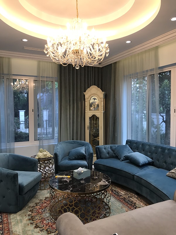 Không nên để mặt đồng hồ quay vào trong