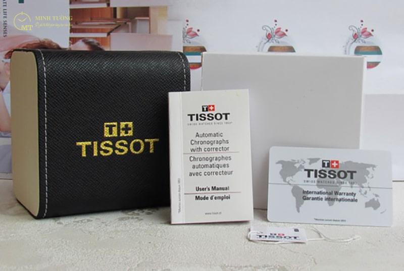 Sản phẩm đồng hồ chính hãng luôn đi cùng hộp, sổ và giấy tờ báo hành chính hãng