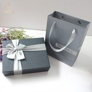 Món Quà Tặng Tân Gia Ý Nghĩa