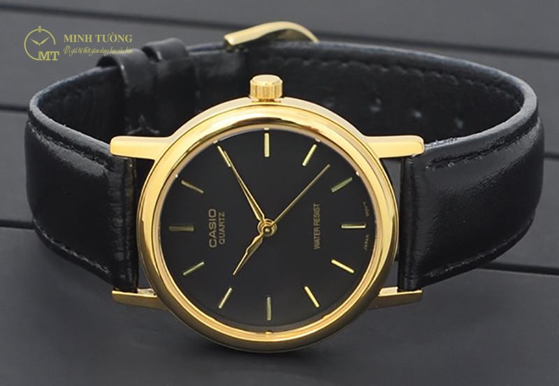 Đồng hồ dây da nam Nhật Bản