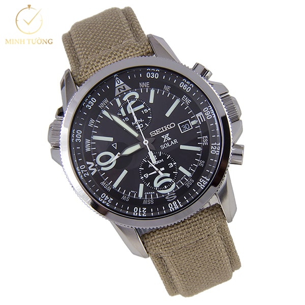 Một mẫu đồng hồ Seiko Solar Chronograph dây dù