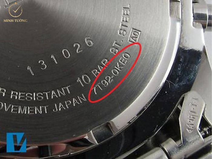 Phân biệt đồng hồ Seiko thật giả bằng cách kiểm tra số seri - mặt lưng