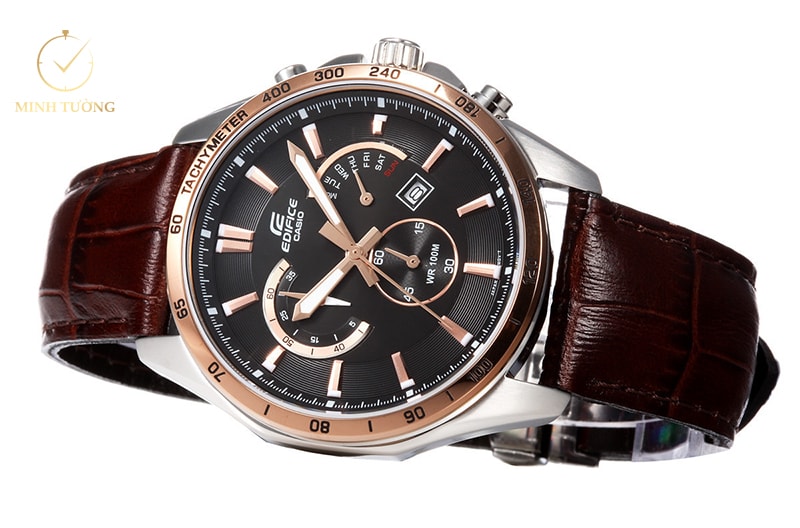 Thiết kế mặt đồng hồ Casio Edifice WR100m ấn tượng bởi nét thể thao, hầm hố, đồ sộ và góc cạnh