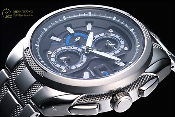 Eco - drive là dòng đồng hồ chạy bằng năng lượng ánh sáng