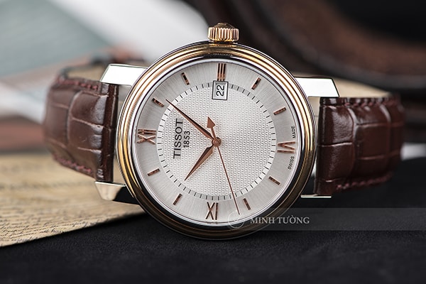 Đồng hồ dây da là lựa chọn hoàn hảo cho người mệnh hỏa