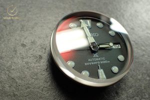 Địa chỉ thay mặt kính đồng hồ Seiko