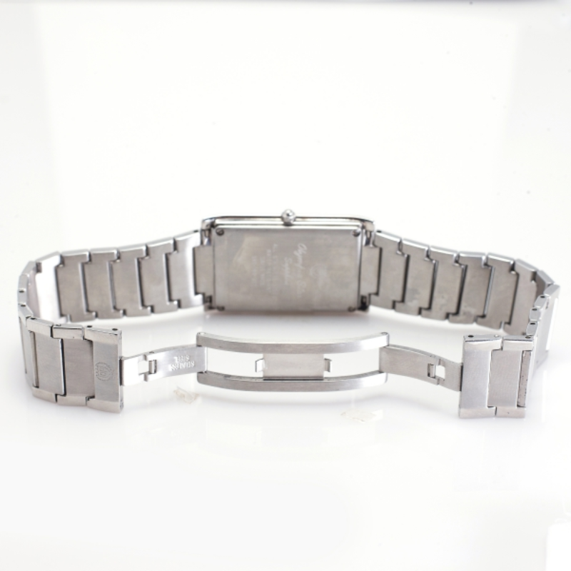 op-580-18m-207-w-w-nam-kinh-sapphire-quartz-pin-day-kim-loai04